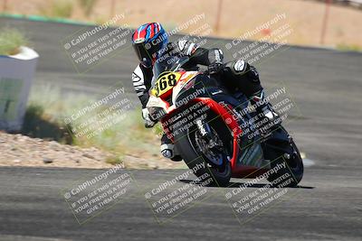 media/Jun-04-2022-WERA (Sat) [[b852bbbd55]]/Practice Races/5-750cc and up novices/